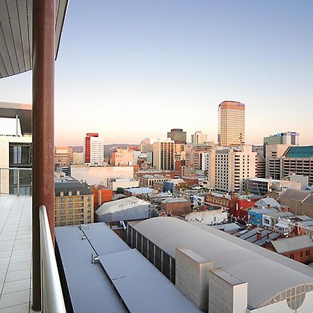 La Loft Apartments North Terrace Adelaide Exterior photo